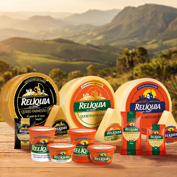 Linha Relíquia do Sítio com queijos parmesão e manteigas